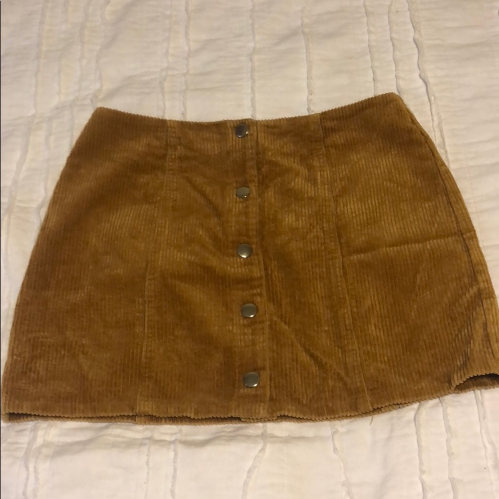 brown mini skirt